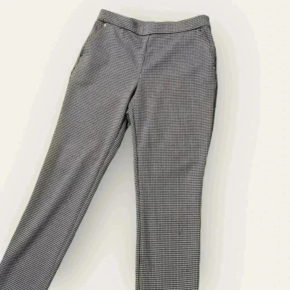 Anne Klein Women's Stretchy Black and White Houndstooth Straight Leg Pants - Picture 2 of 12